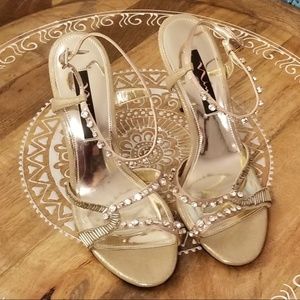 Nina Chimere Dress Sandals | Size 8